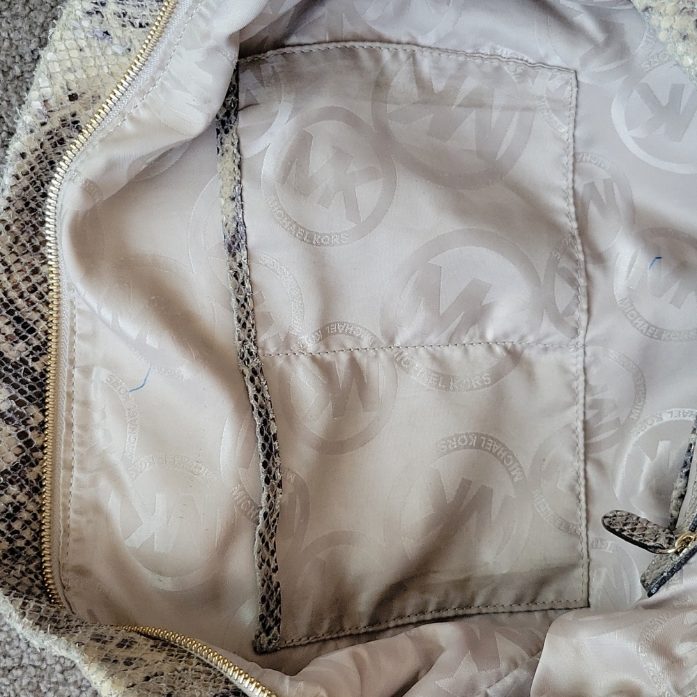Michael Kors python hobo - Picture 10 of 11